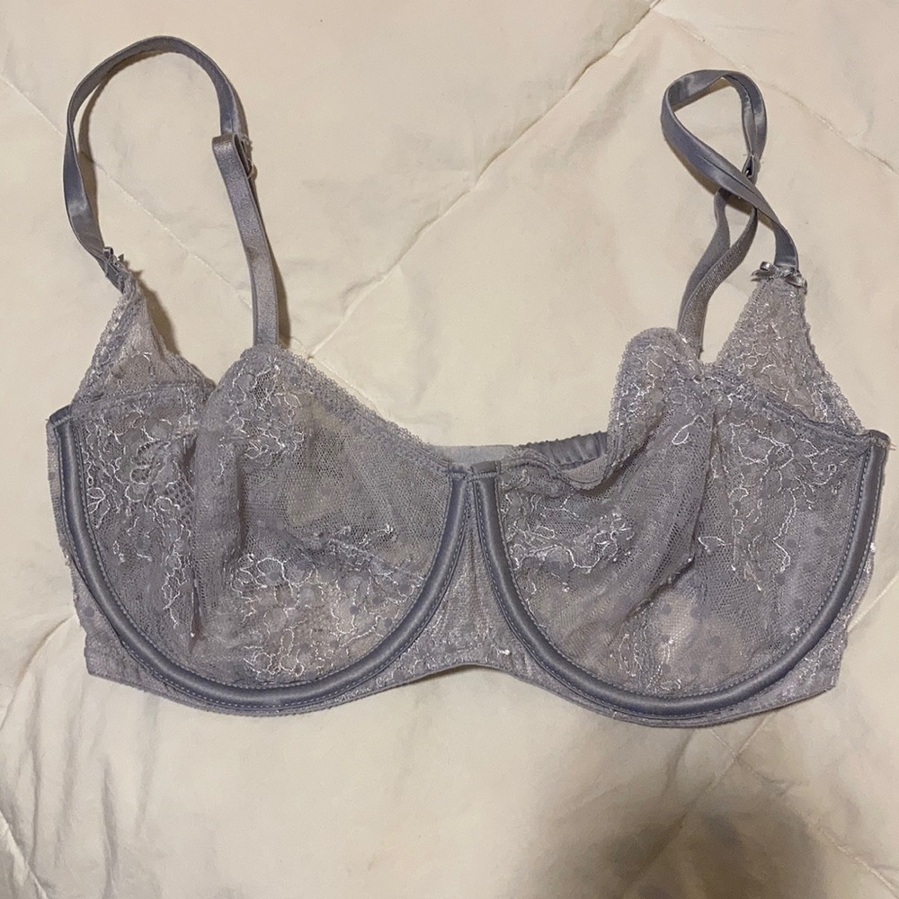 VS Lace Bra NWT